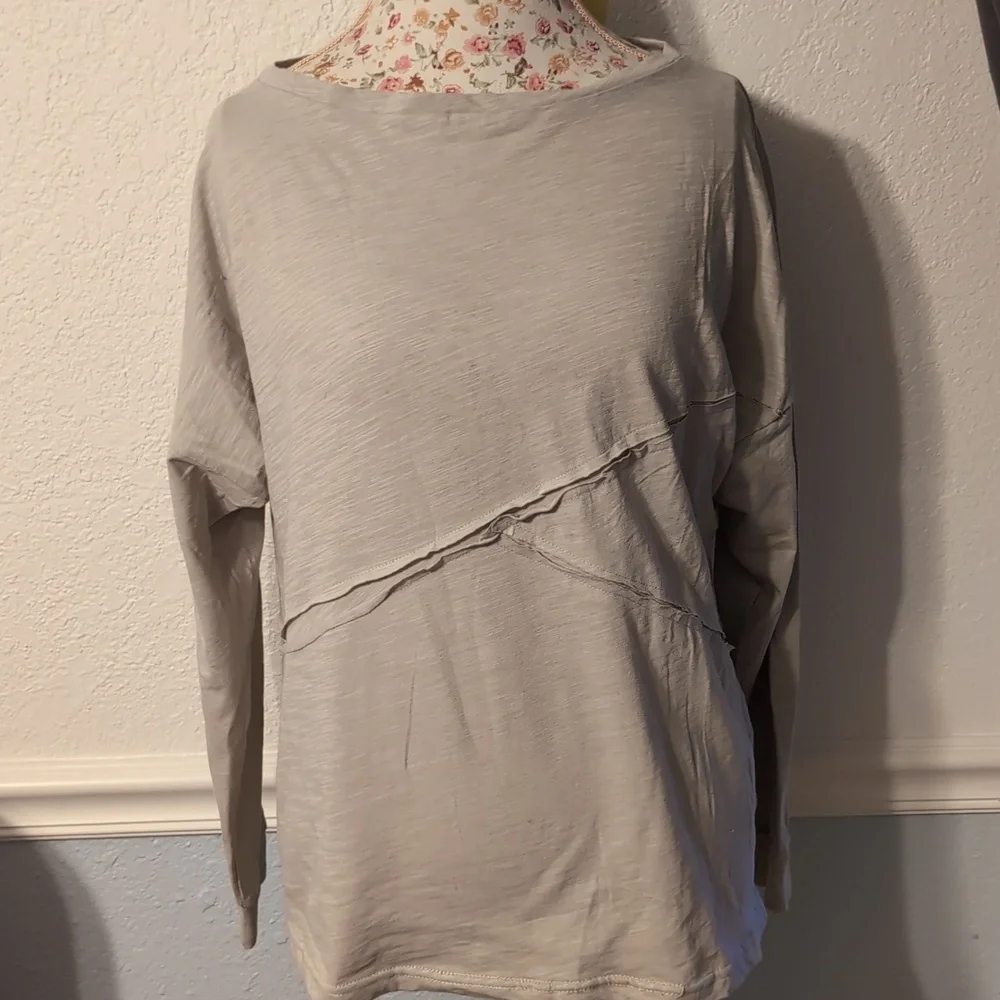 BNWT Blouse by Sunday Morning. Beautiful Tan Color - Picture 1 of 5